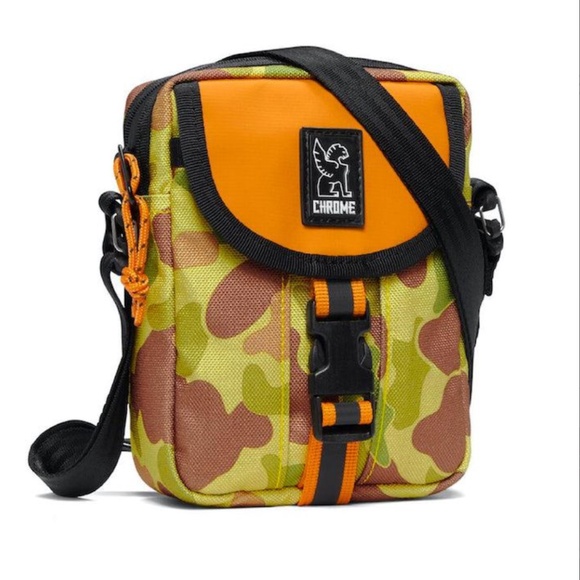 🦆 NWOT CHROME INDUSTRIES SHOULDER POUCH DUCK CAMO 🦆 - Picture 1 of 4